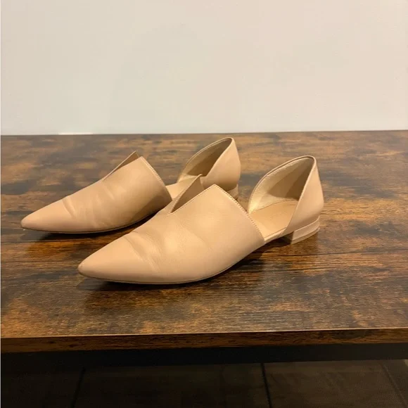 Vince Tan Women's Pointed Loafers - Picture 2 of 3